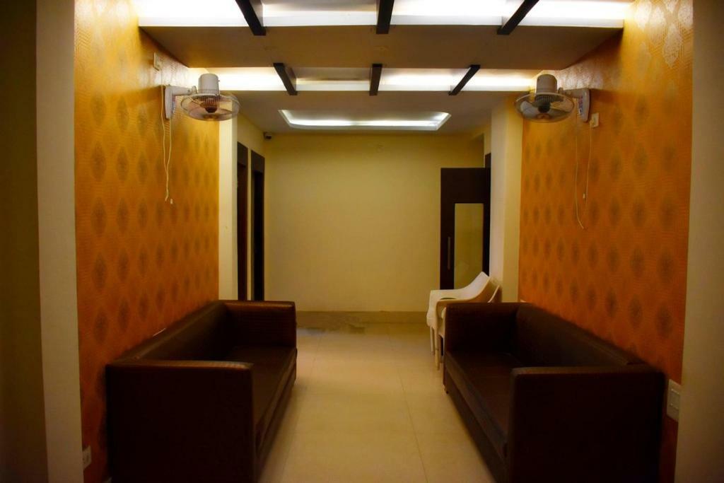 Capital O Kabita Guest House Near Acropolis Mall Kolkata Eksteriør bilde