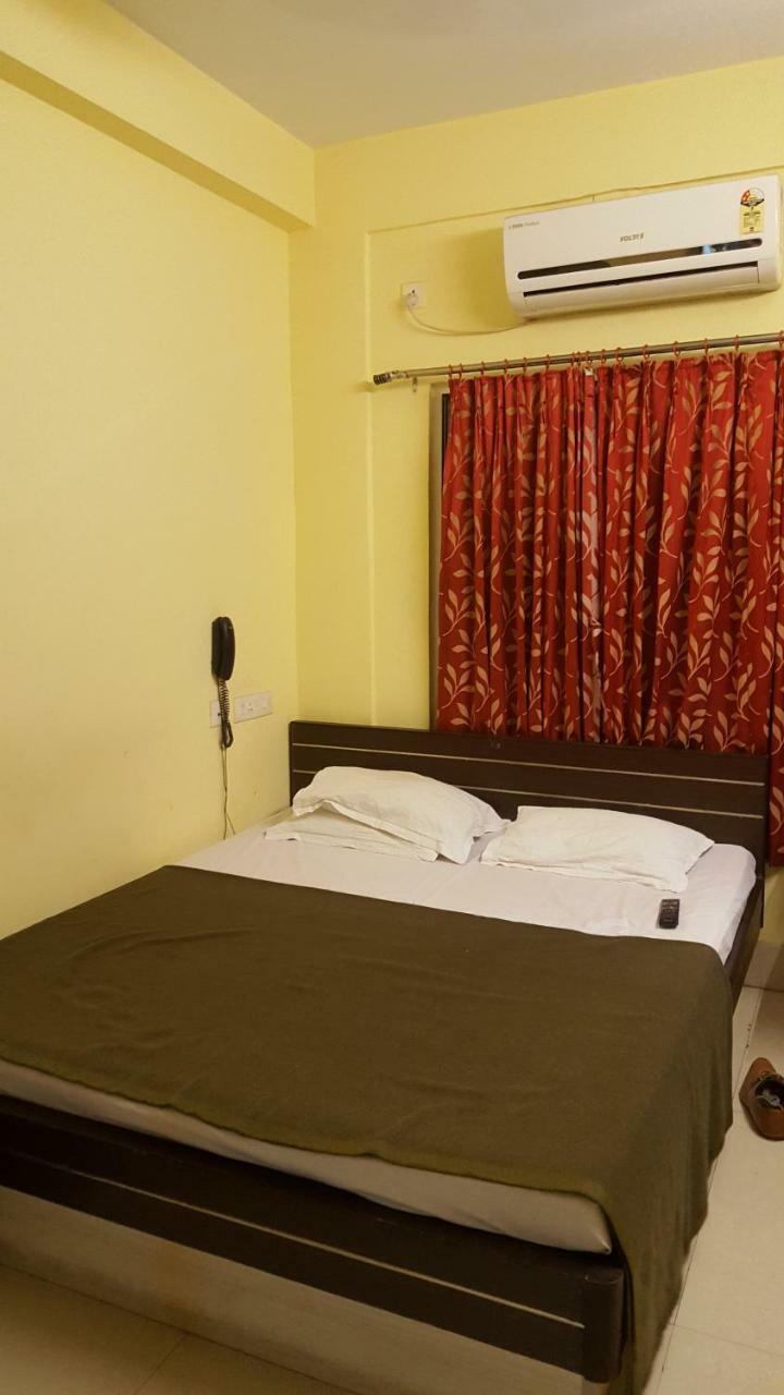 Capital O Kabita Guest House Near Acropolis Mall Kolkata Eksteriør bilde