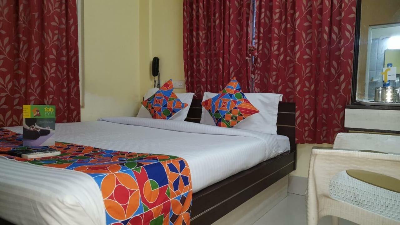 Capital O Kabita Guest House Near Acropolis Mall Kolkata Eksteriør bilde